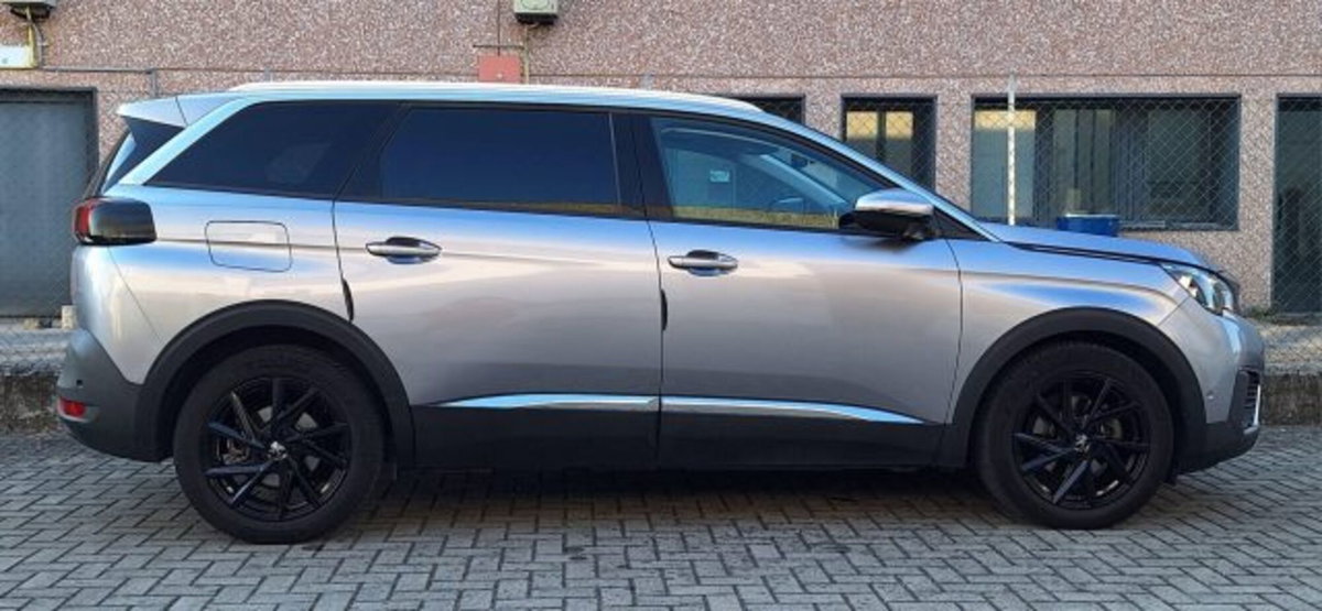 Peugeot 5008 BlueHDi 120 S&S EAT6 Allure Mix (5)