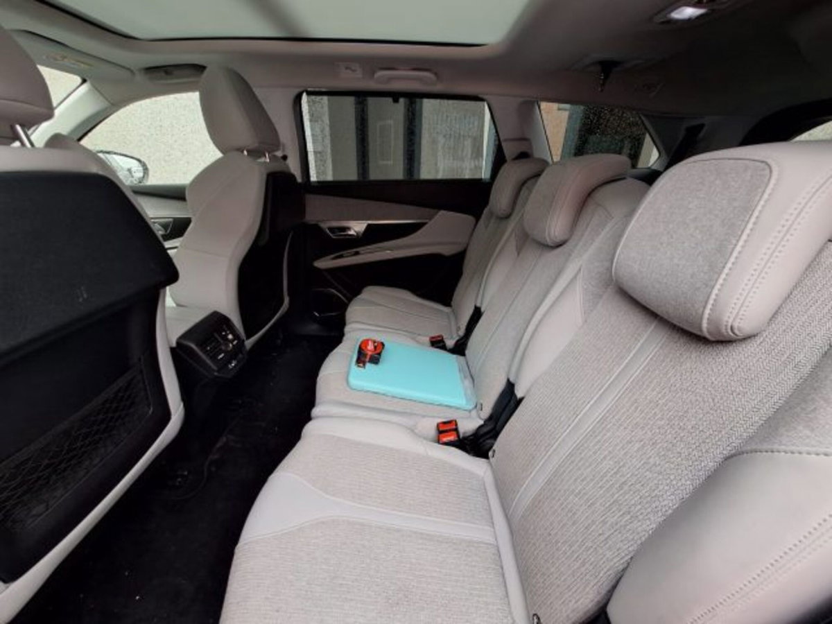 Peugeot 5008 BlueHDi 120 S&S EAT6 Allure Mix (8)