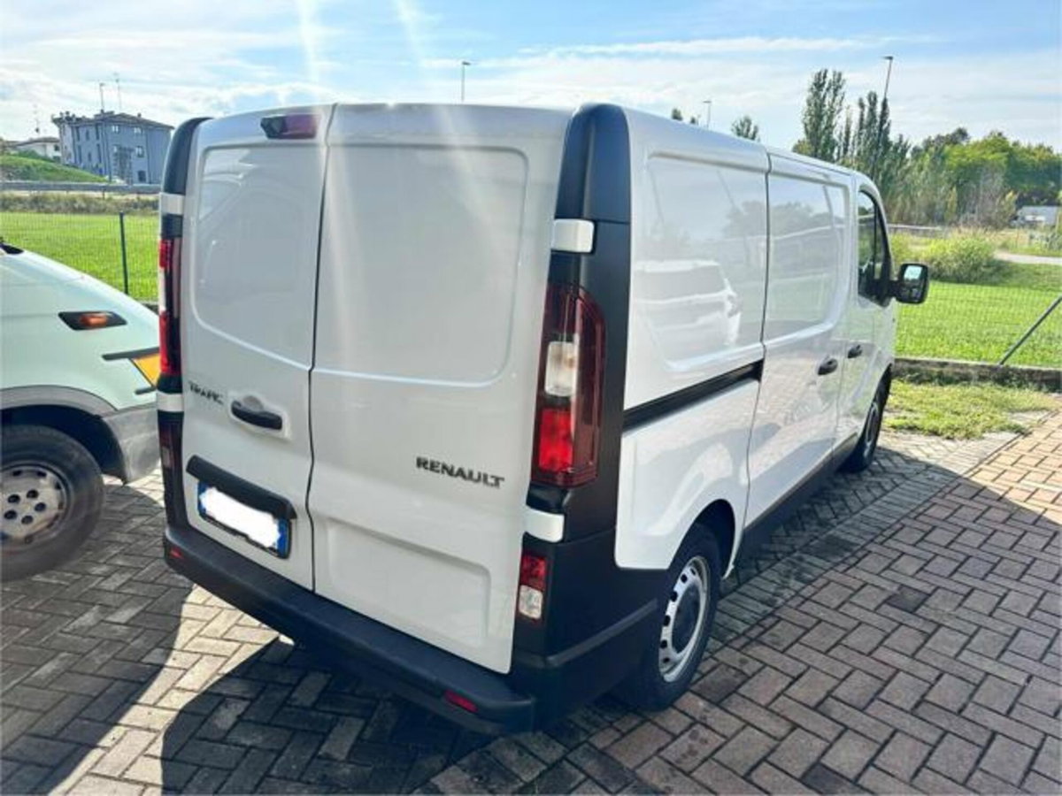 Renault Trafic Furgone T27 2.0 dCi 120CV PC-TN Furgone Ice Plus (4)
