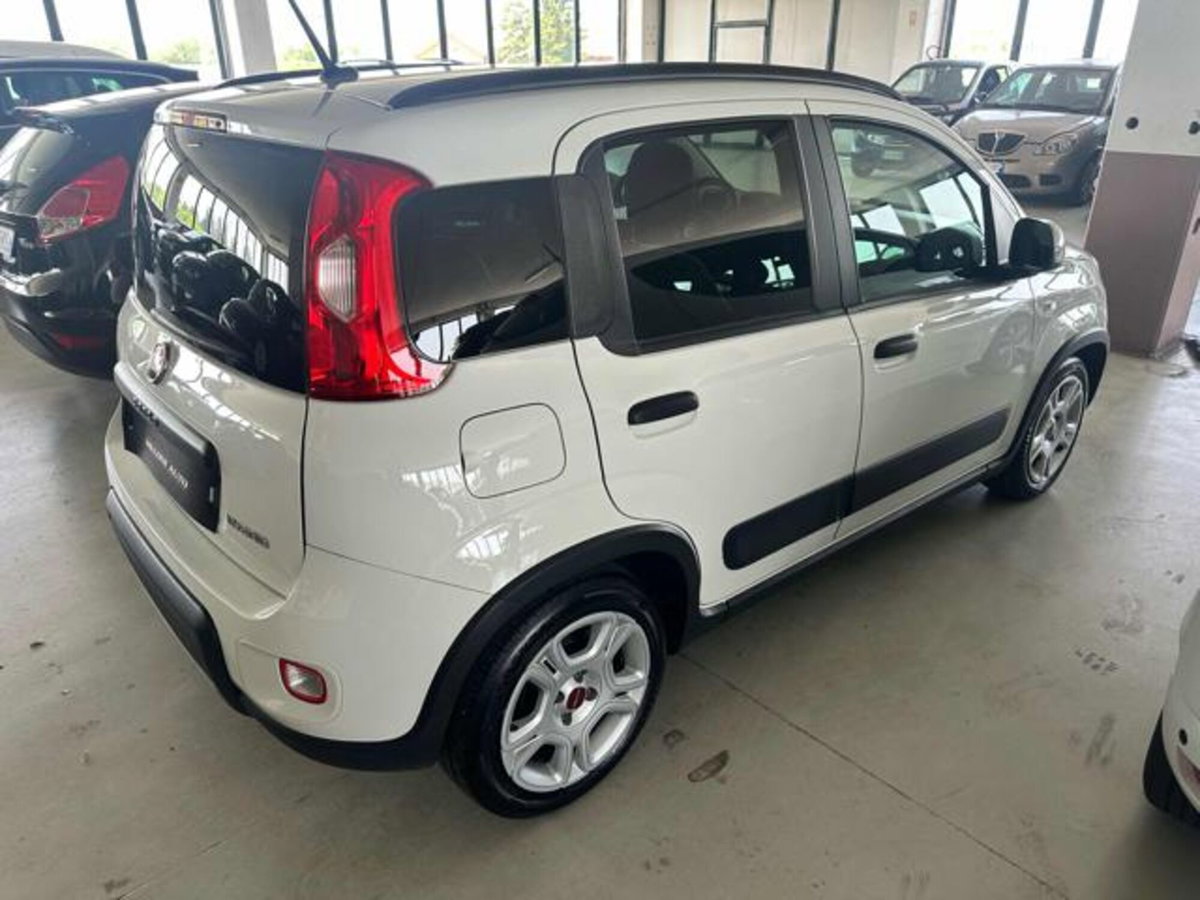Fiat Panda 1.0 firefly hybrid s&s 70cv 5p.ti (4)