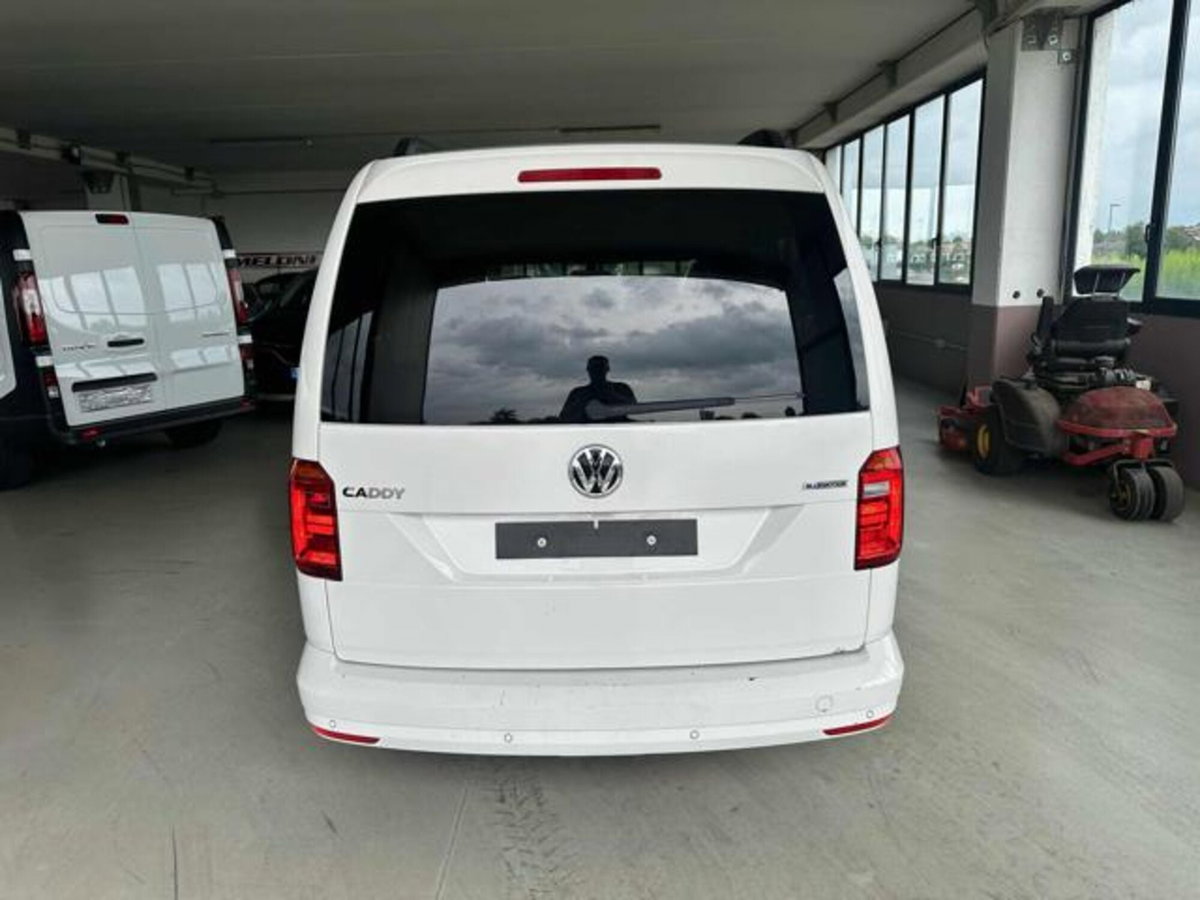 Volkswagen Caddy 1.4 TGI DSG Trendline Maxi (5)