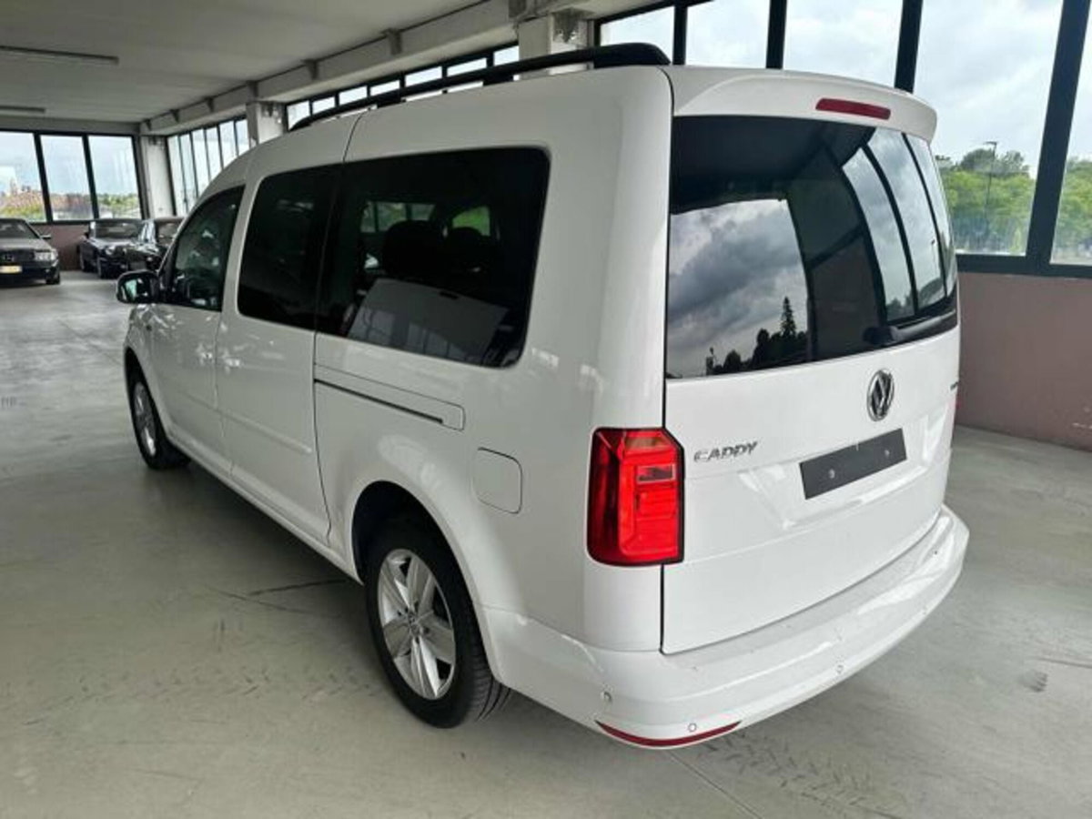 Volkswagen Caddy 1.4 TGI DSG Trendline Maxi (6)