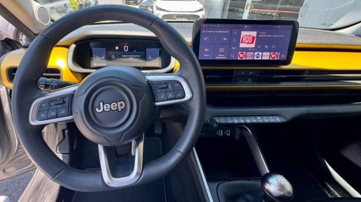 Jeep Avenger 1.2 turbo Summit fwd 100cv (12)