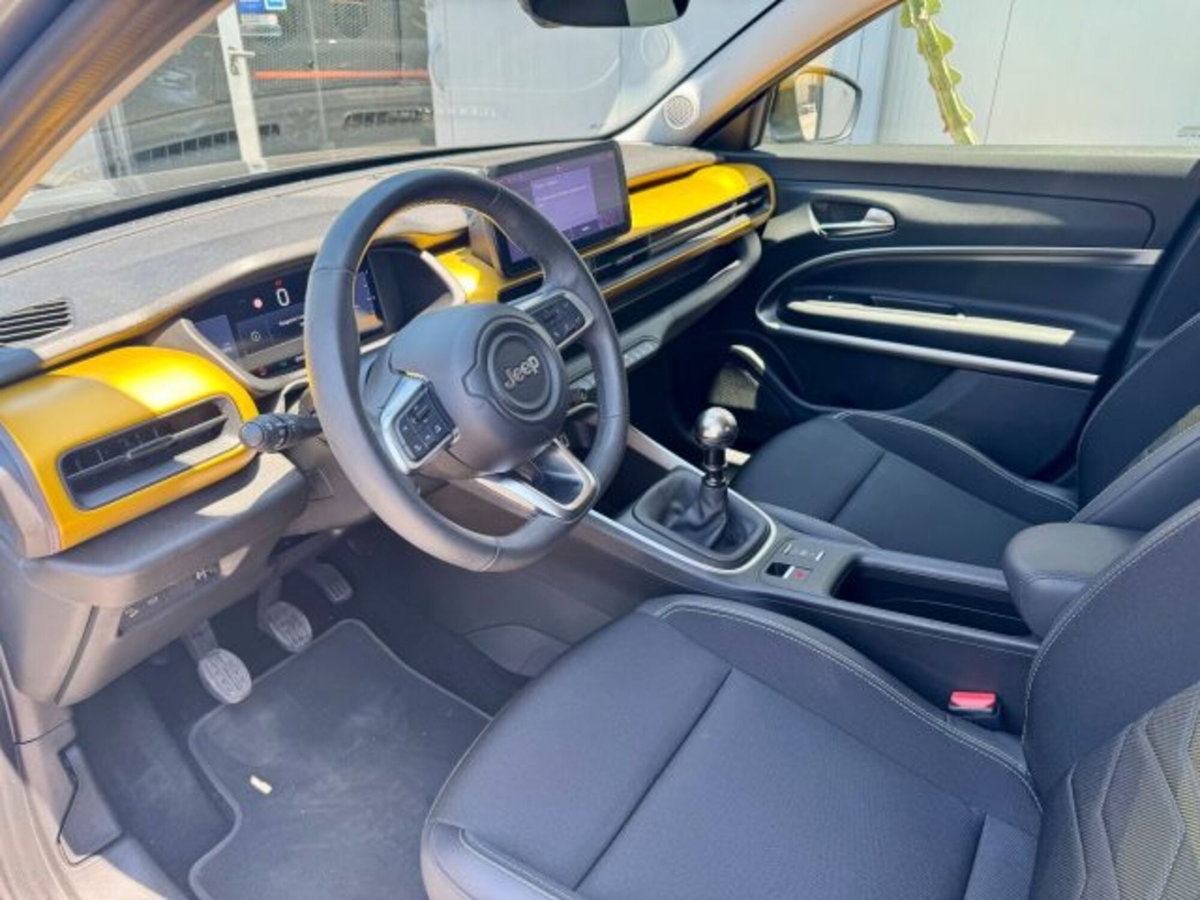 Jeep Avenger 1.2 turbo Summit fwd 100cv (7)