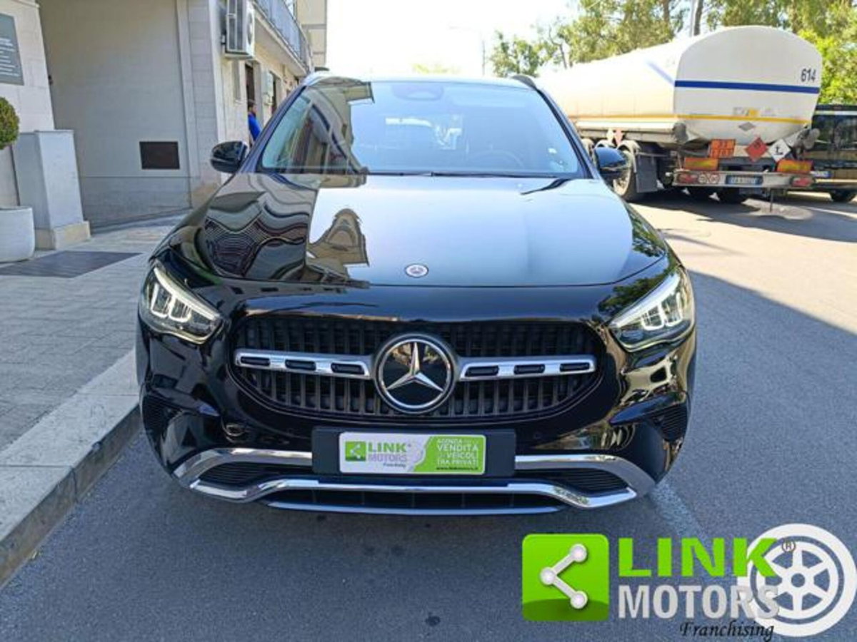 Mercedes-Benz GLA SUV 200 d Automatic Premium (10)