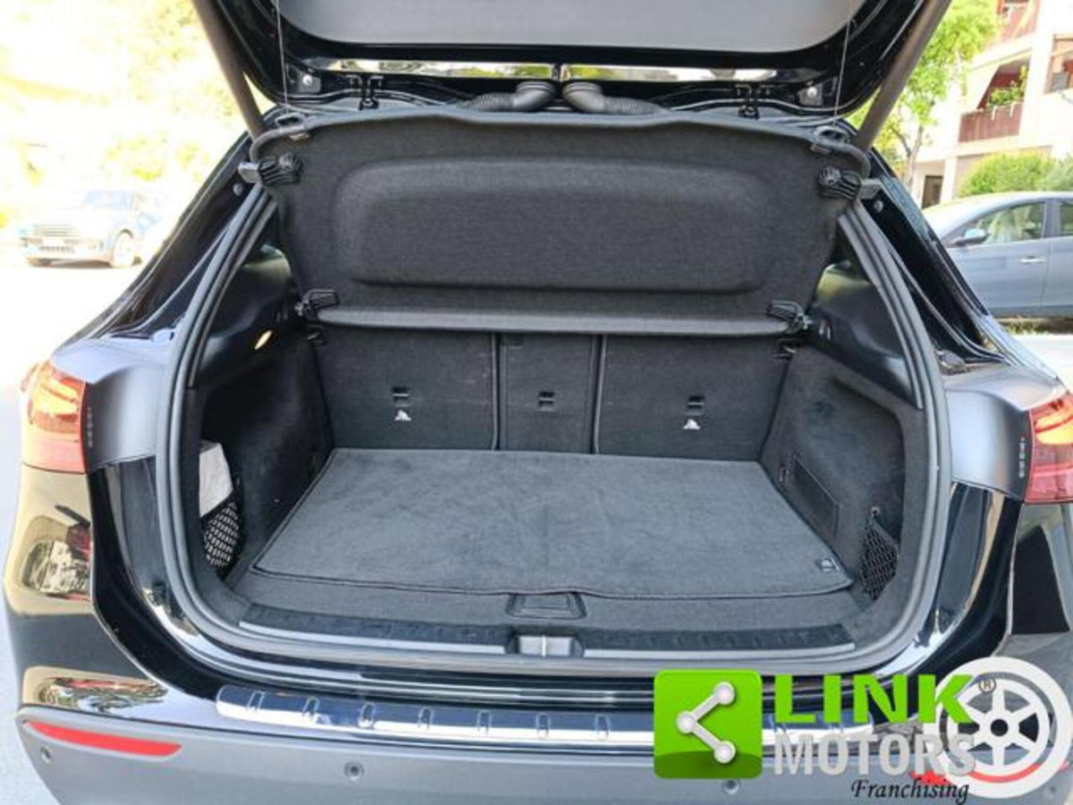 Mercedes-Benz GLA SUV 200 d Automatic Premium (12)