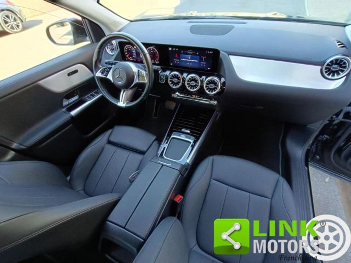 Mercedes-Benz GLA SUV 200 d Automatic Premium (5)