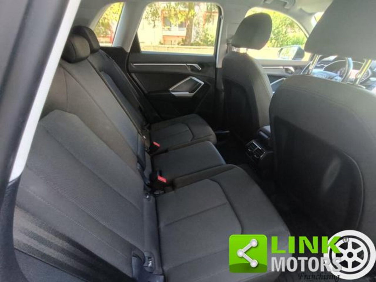 Audi Q3 35 TDI quattro S tronic Business (20)