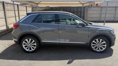 Volkswagen T-Roc 1.5 tsi R-Line dsg (5)