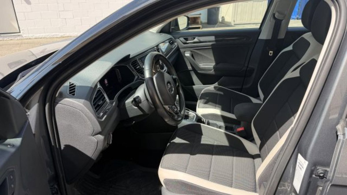 Volkswagen T-Roc 1.5 tsi R-Line dsg (7)
