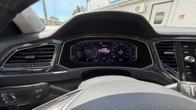 Volkswagen T-Roc 1.5 tsi R-Line dsg (8)