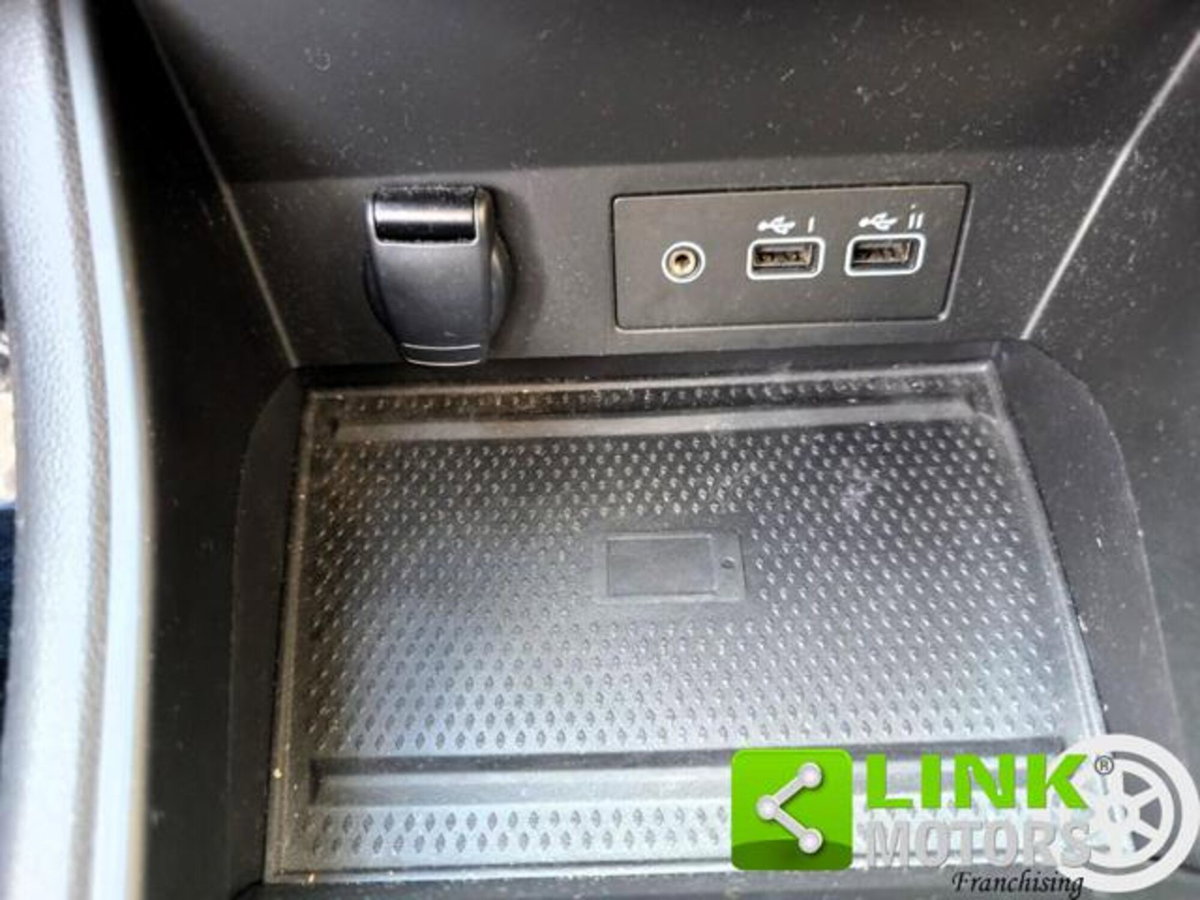 Renault Captur TCe 100 CV GPL Techno Fast Track (17)
