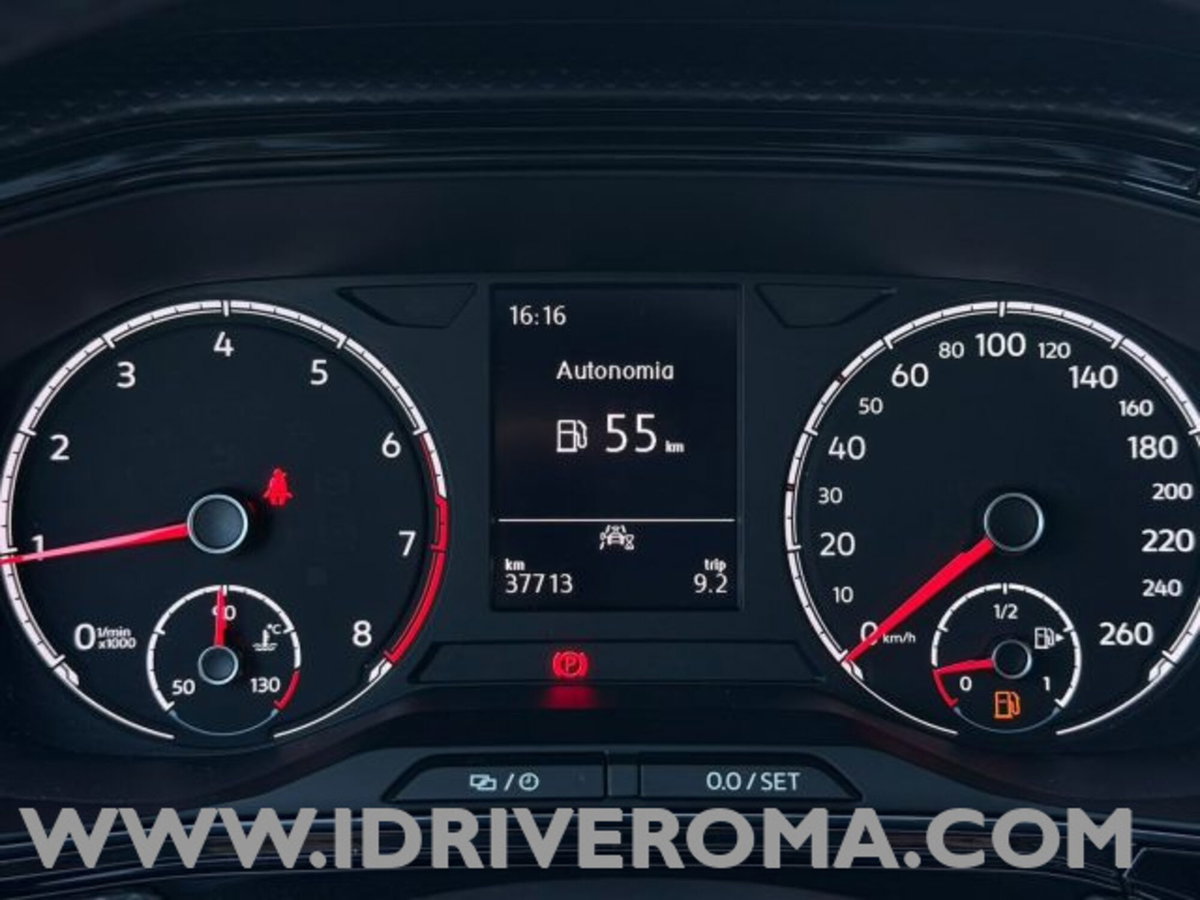 Volkswagen T-Cross 1.0 tsi Life 95cv (14)