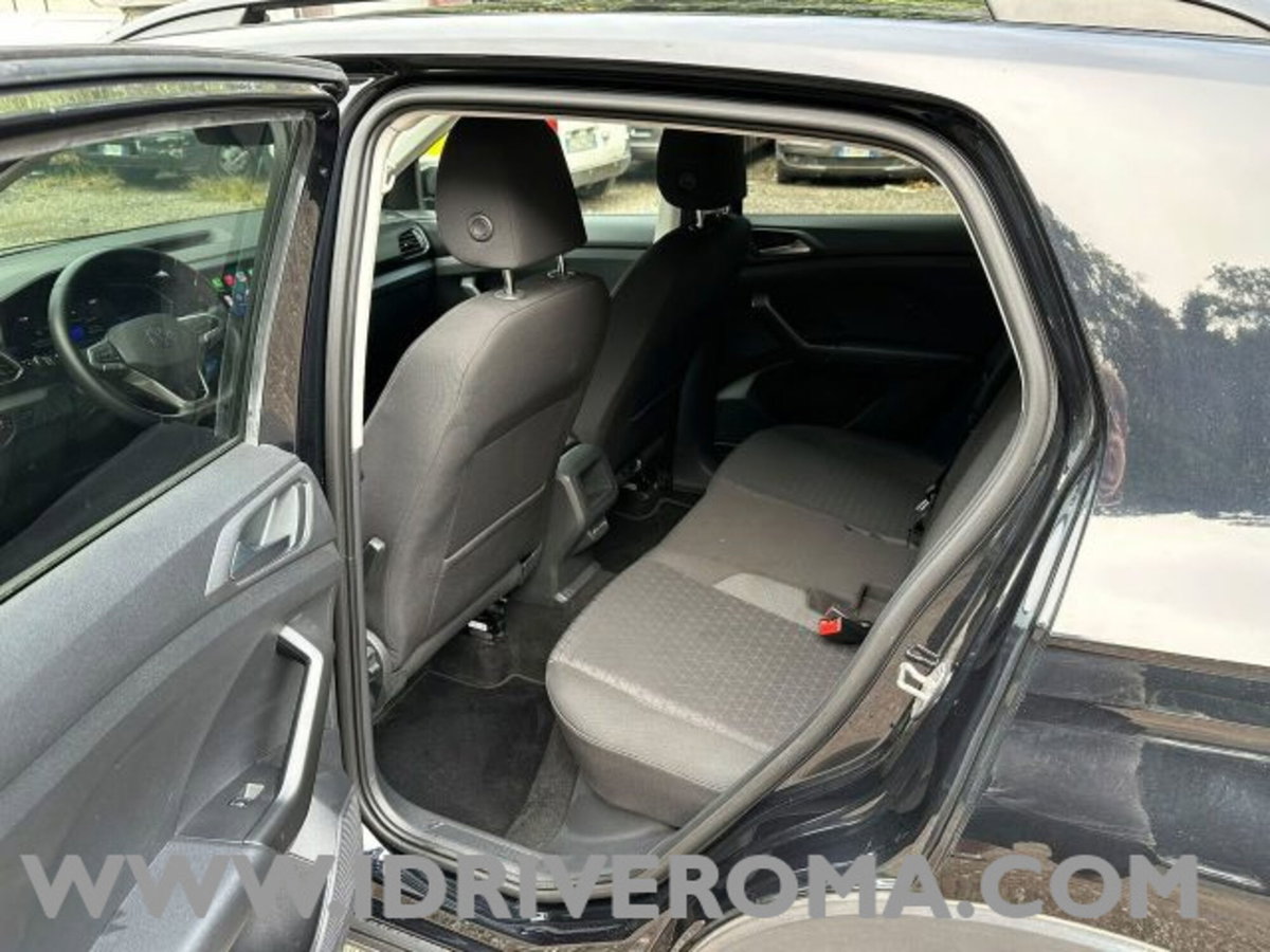 Volkswagen T-Cross 1.0 TSI 110 CV DSG Style (17)