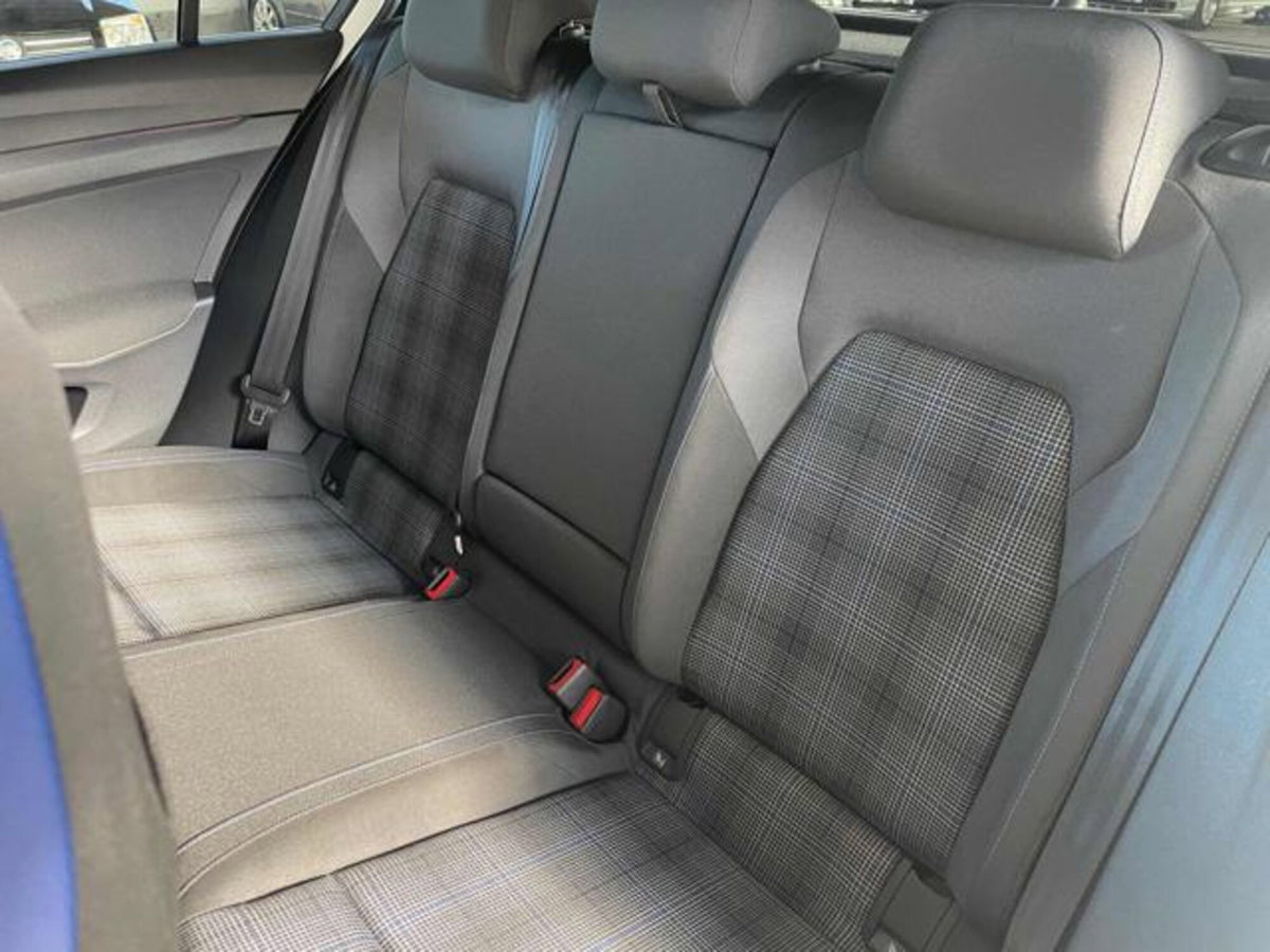 Volkswagen Golf 1.4 GTE DSG Plug-In Hybrid (10)