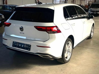 Volkswagen Golf 1.4 GTE DSG Plug-In Hybrid (3)