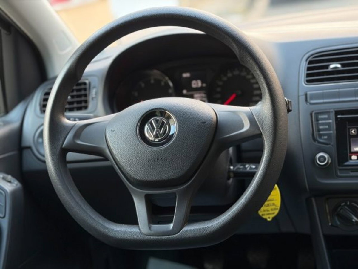 Volkswagen Polo 1.0 MPI 5p. Trendline (16)