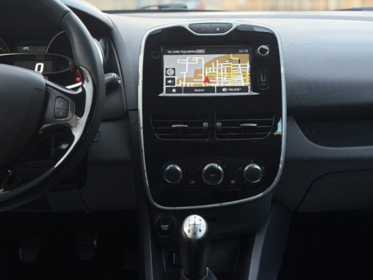 Renault Clio Sporter 1.5 dCi 8V 90CV EDC Energy (15)