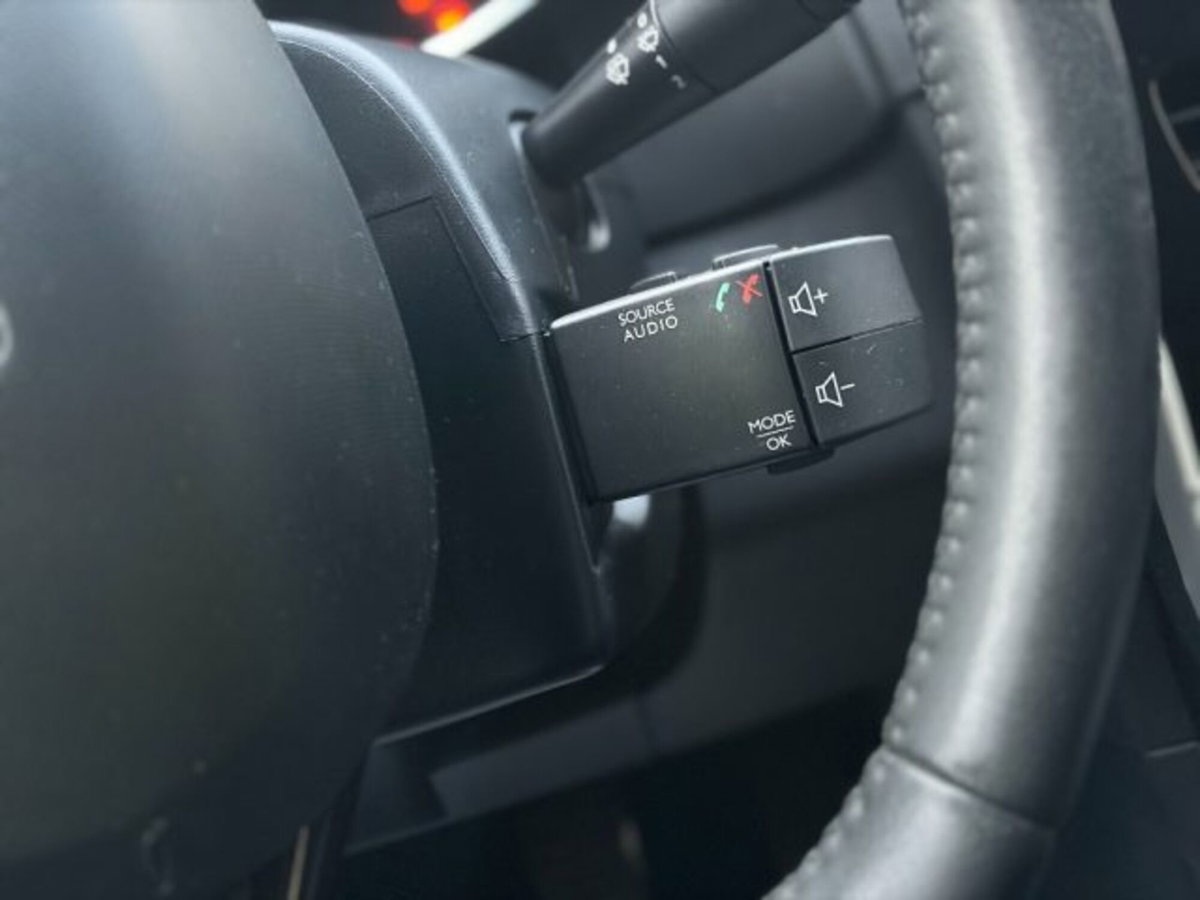 Renault Clio Sporter 1.5 dCi 8V 90CV EDC Energy (18)