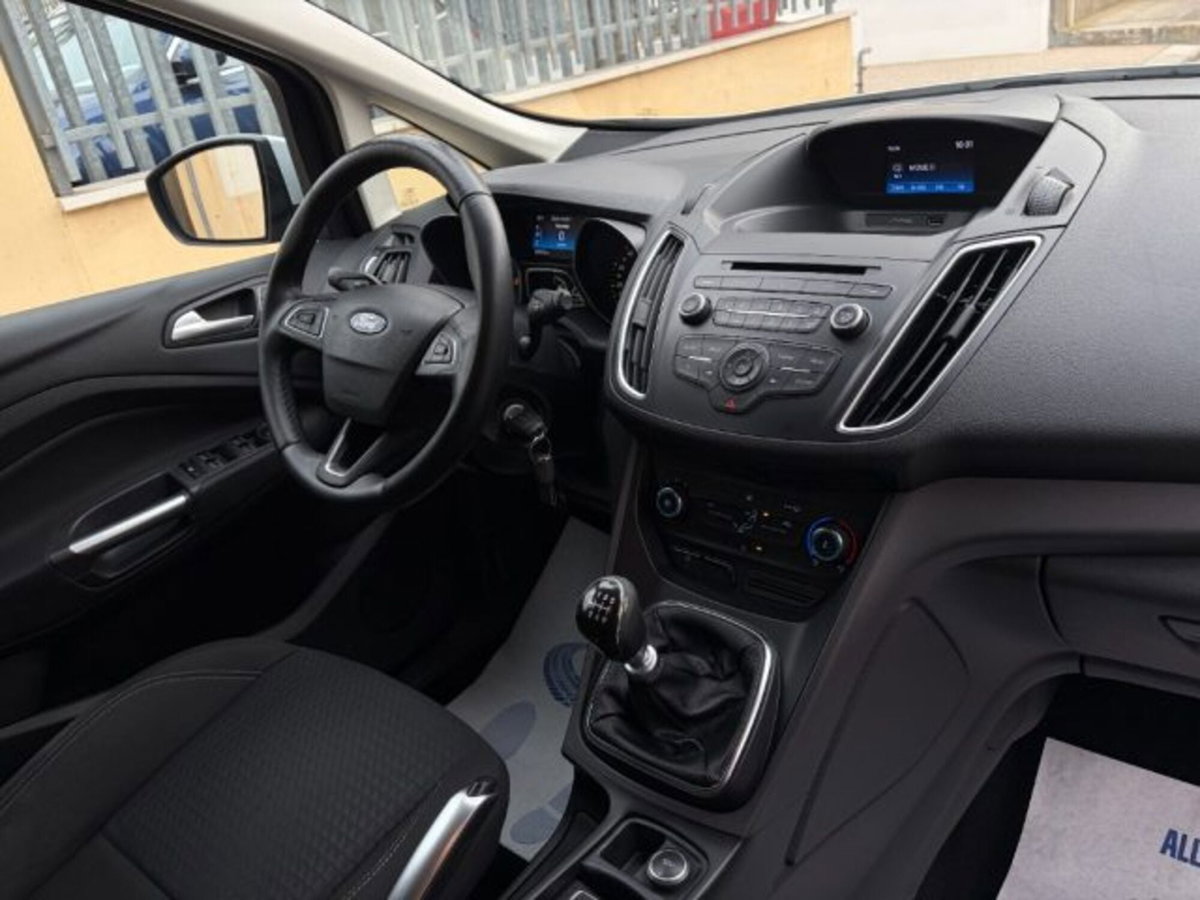 Ford C-Max 1.5 TDCi 95CV Start&Stop Business N1 (9)