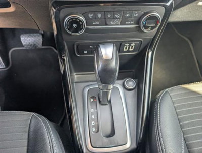 Ford EcoSport 1.0 EcoBoost 125 CV Start&Stop aut. Titanium (12)