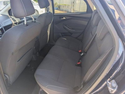 Ford Focus 1.6 TDCi 115 CV (10)