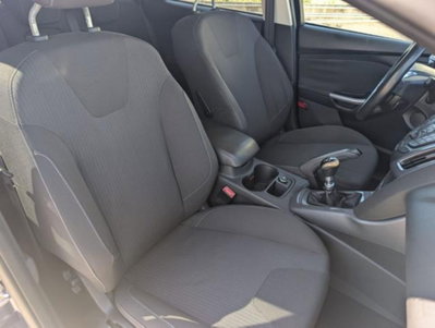 Ford Focus 1.6 TDCi 115 CV (6)
