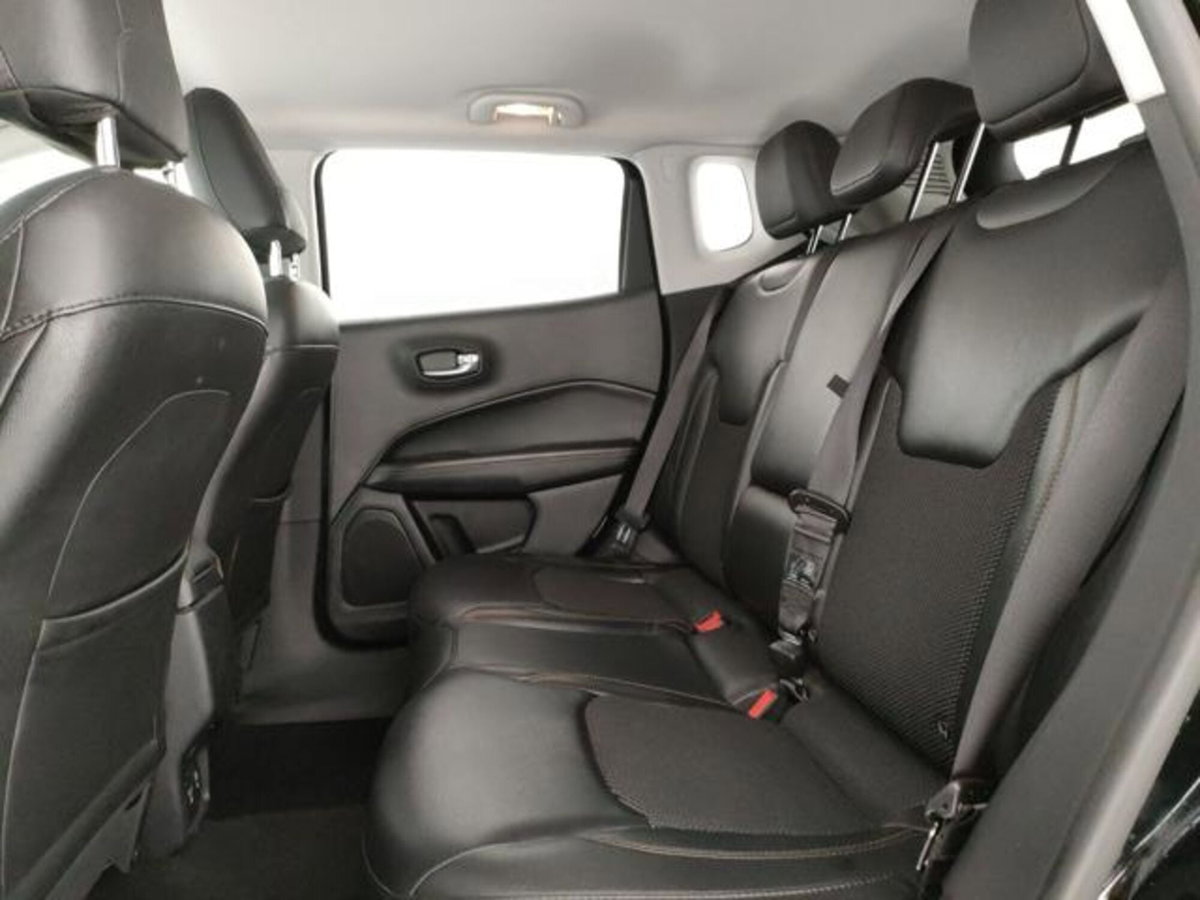 Jeep Compass 1.4 MultiAir 2WD Limited (15)