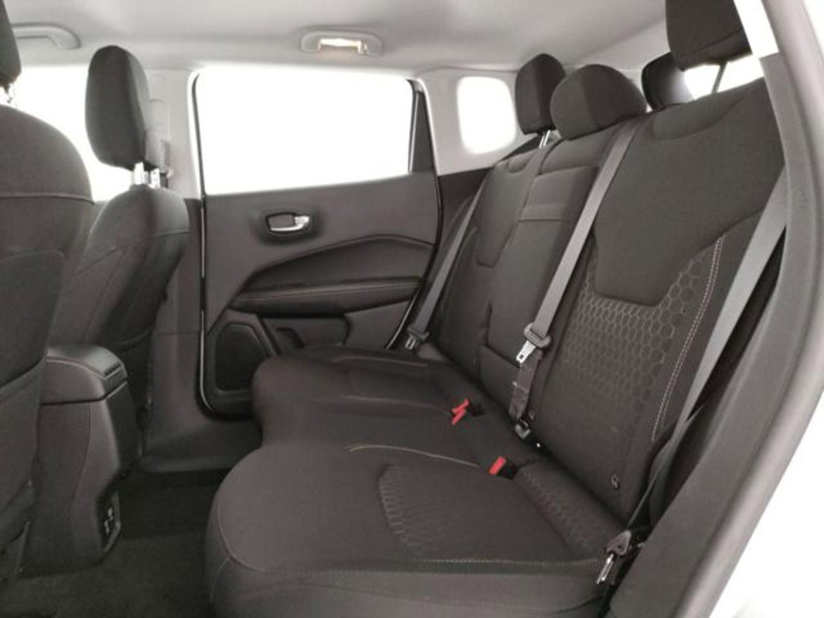 Jeep Compass 1.6 Multijet II 2WD Longitude (16)