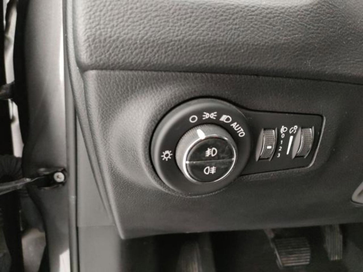 Jeep Compass 2.0 Multijet II aut. 4WD Limited (6)