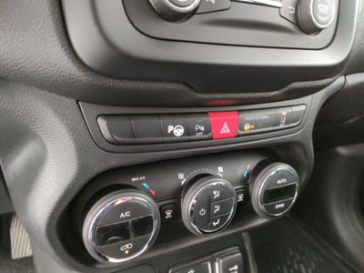 Jeep Renegade 2.0 Mjt 140CV 4WD Active Drive Low Limited (13)