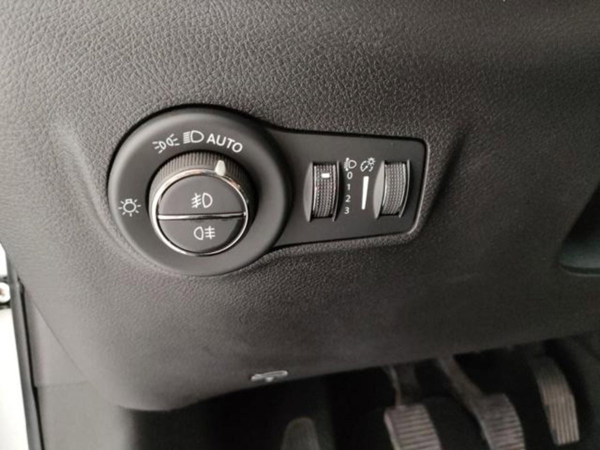 Jeep Compass 1.6 Multijet II 2WD S (6)