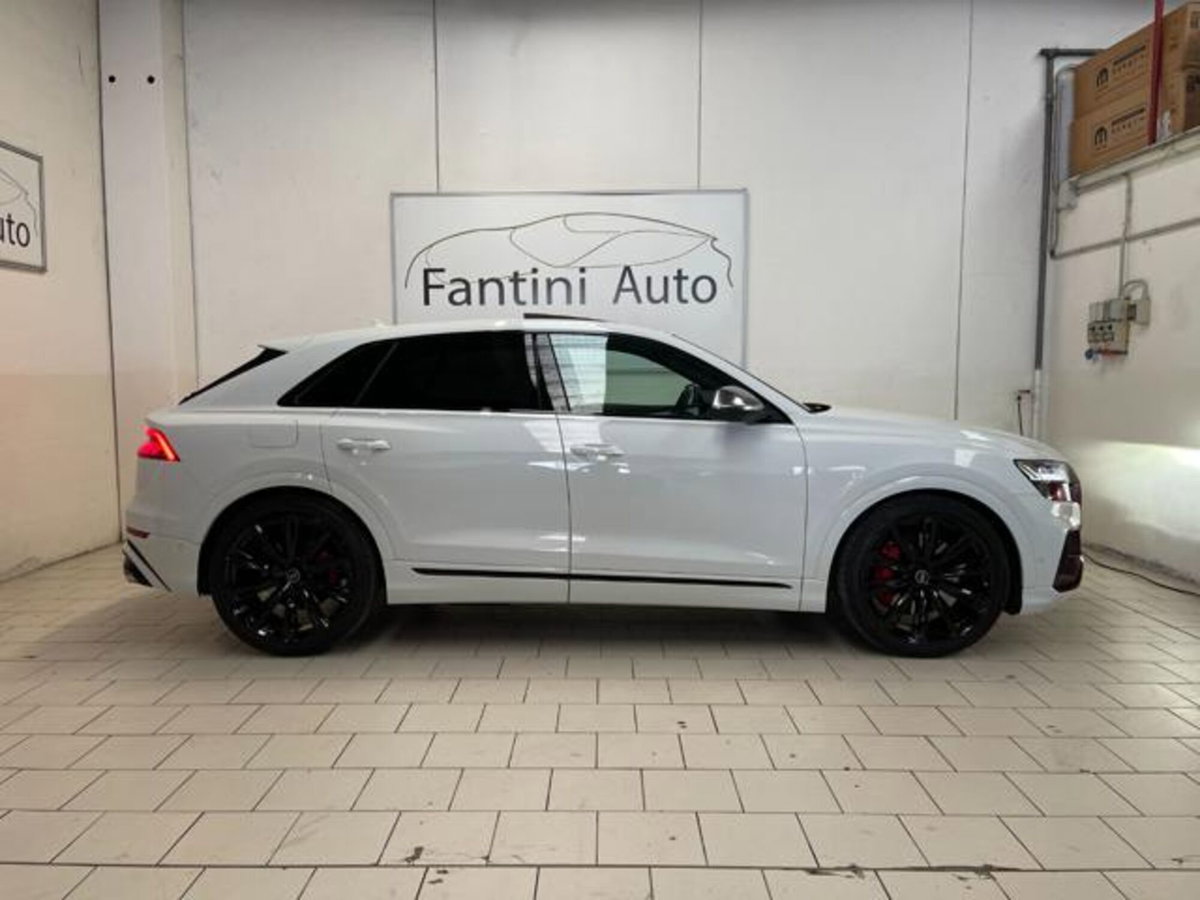 Audi SQ8 4.0 tfsi quattro tiptronic (2)