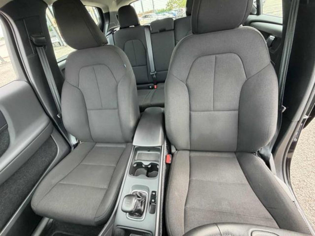 Volvo XC40 T2 Geartronic Momentum (11)