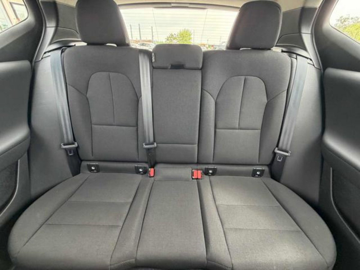 Volvo XC40 T2 Geartronic Momentum (12)