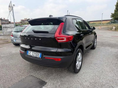 Volvo XC40 T2 Geartronic Momentum (4)