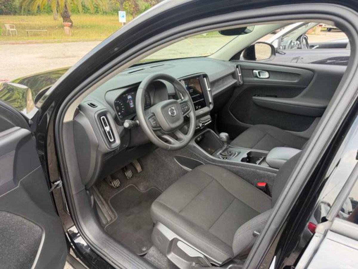 Volvo XC40 T2 Geartronic Momentum (7)
