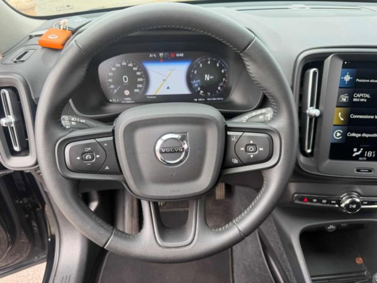 Volvo XC40 T2 Geartronic Momentum (9)