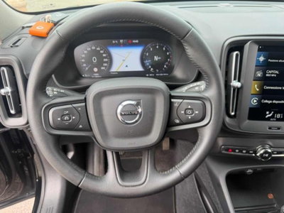 Volvo XC40 T2 Geartronic Momentum (9)
