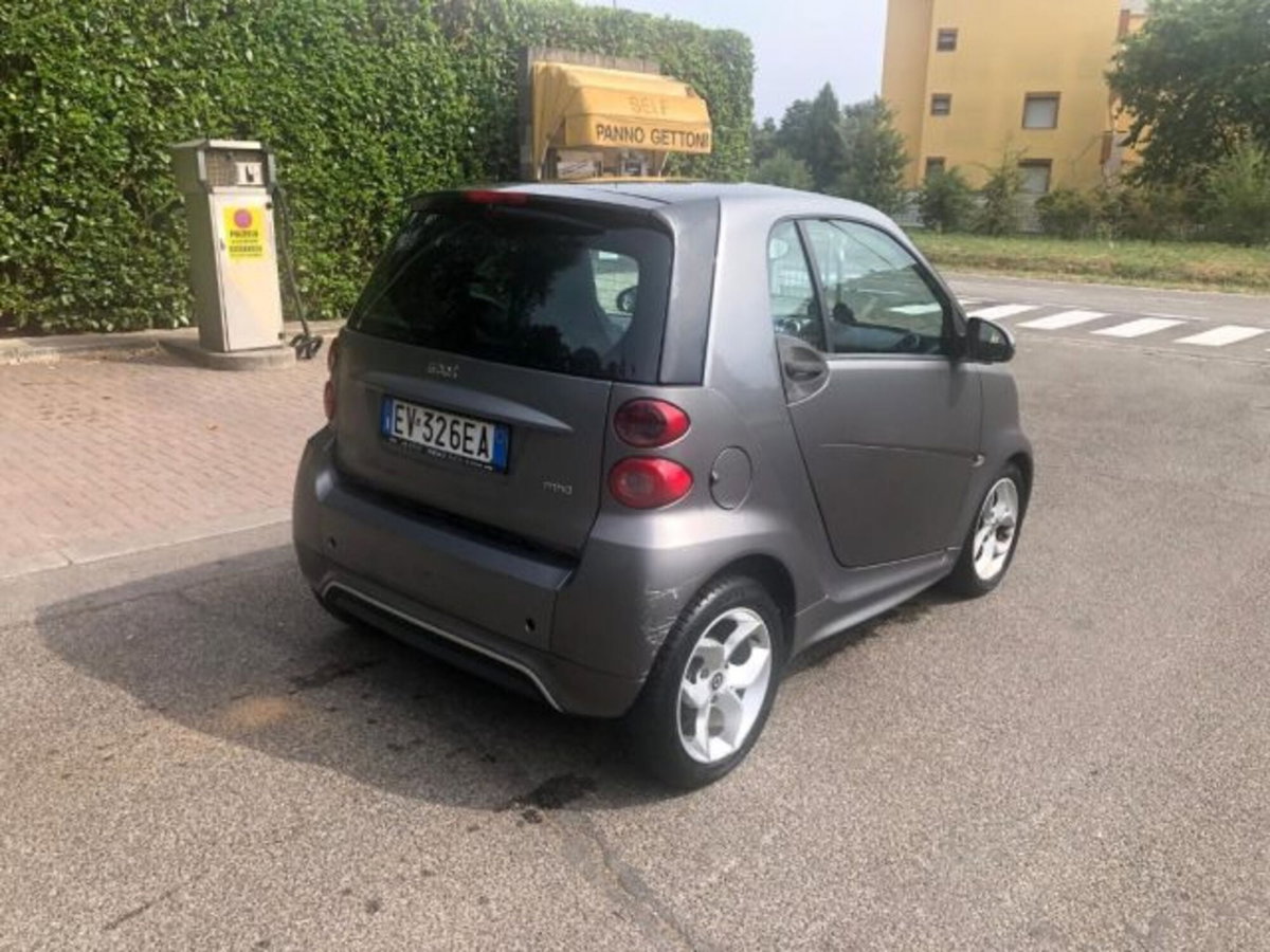 smart Fortwo 1000 52 kW MHD coupé passion (4)