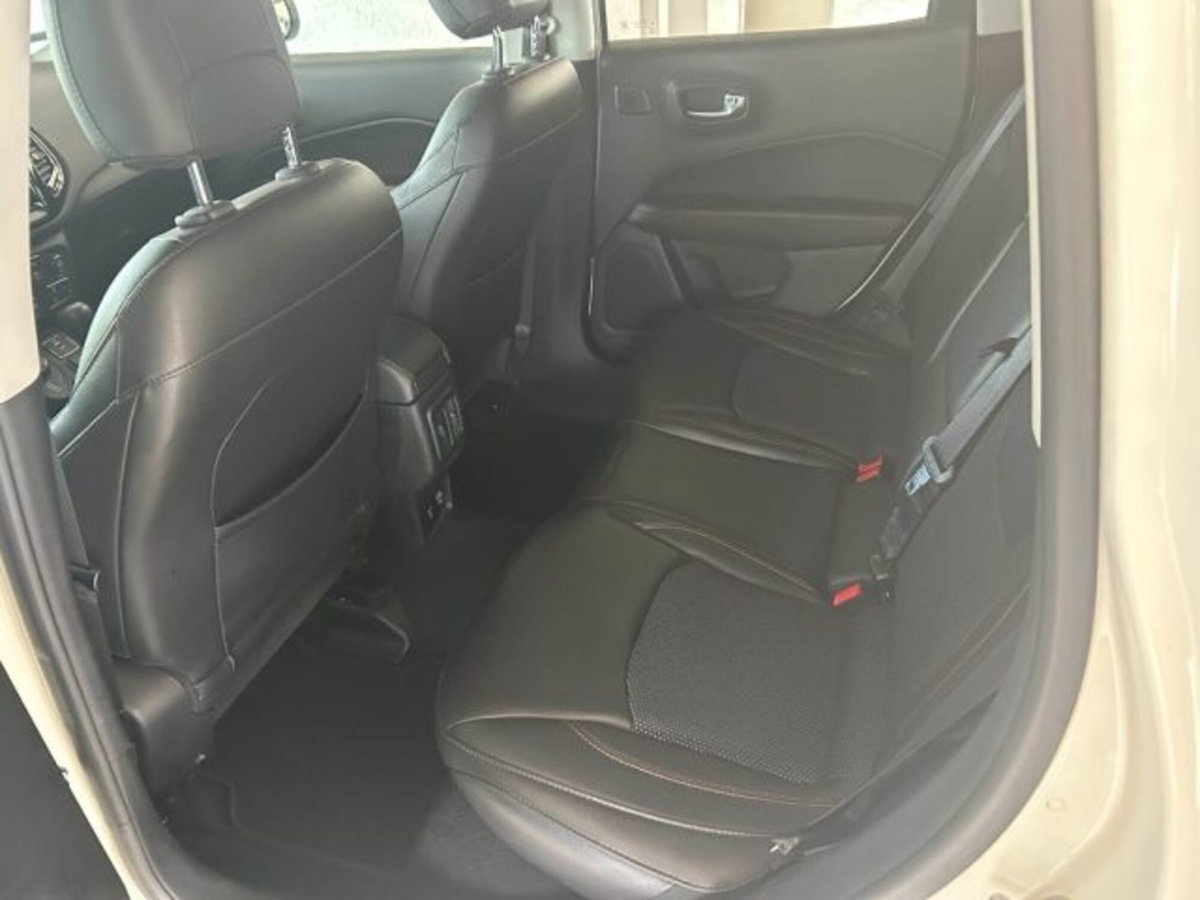 Jeep Compass 2.0 Multijet II 4WD Limited (7)
