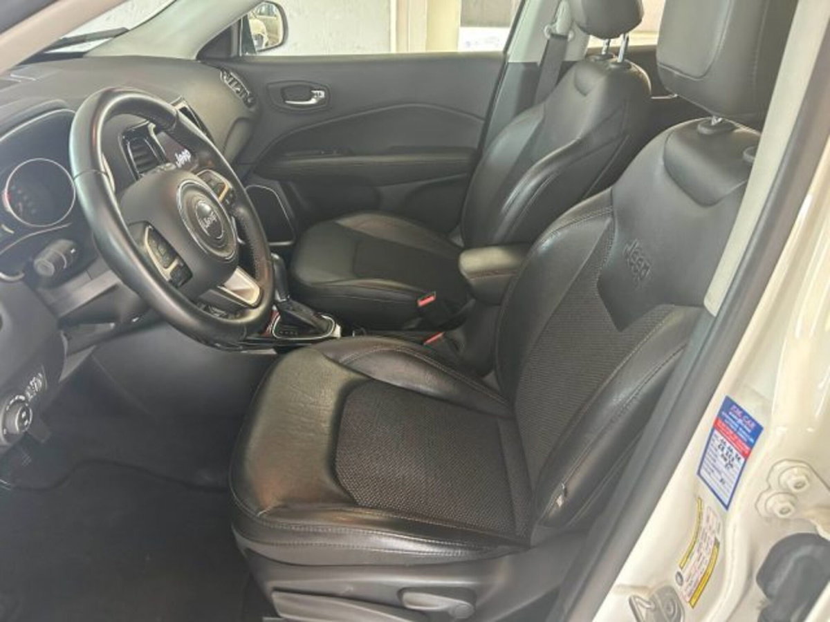 Jeep Compass 2.0 Multijet II 4WD Limited (9)
