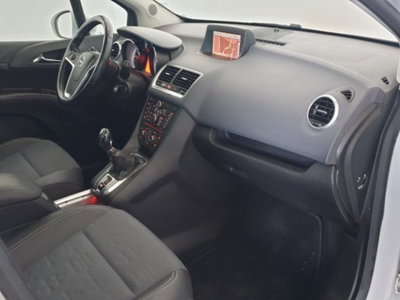Opel Meriva 1.4 100CV Cosmo (17)