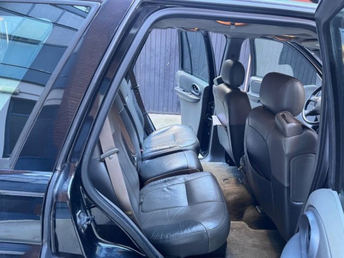 Chevrolet TrailBlazer 4.2 L6 LTZ (5)
