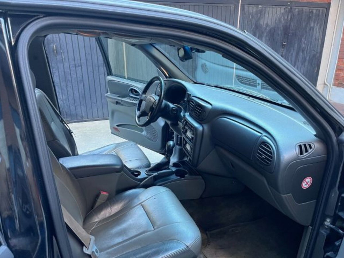 Chevrolet TrailBlazer 4.2 L6 LTZ (6)