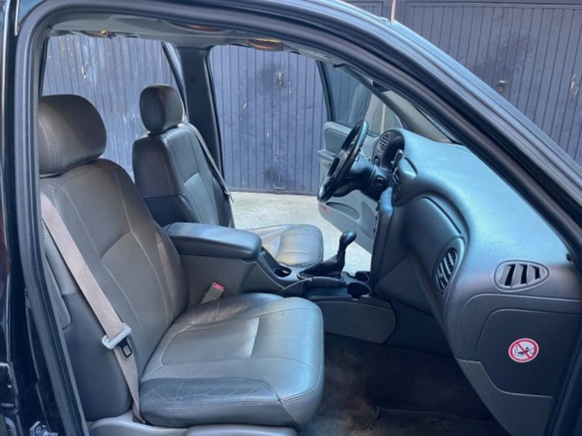 Chevrolet TrailBlazer 4.2 L6 LTZ (7)