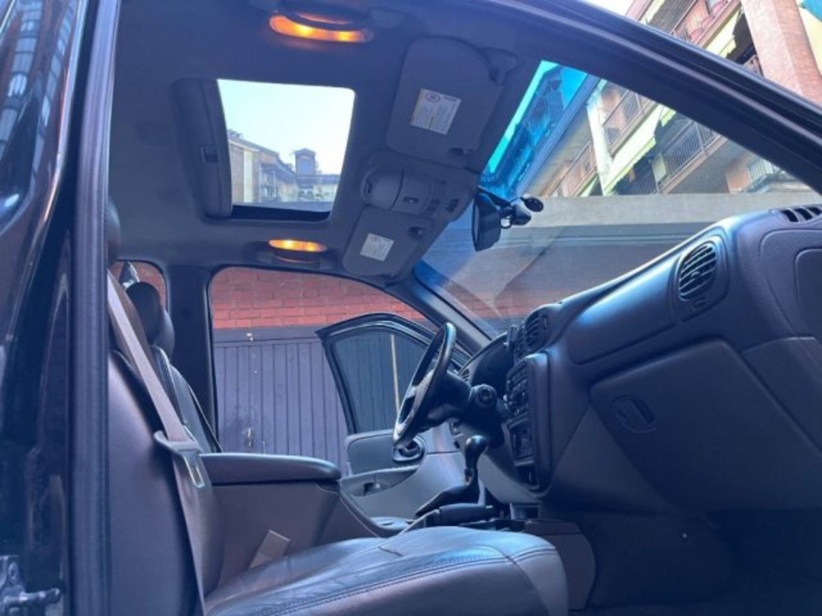 Chevrolet TrailBlazer 4.2 L6 LTZ (9)