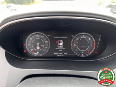 Jaguar E-Pace 2.0D 150 CV (15)