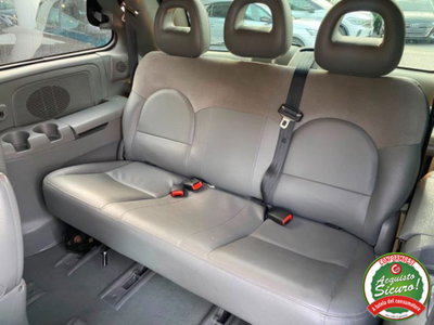 Chrysler Voyager 2.5 CRD cat LX Leather (12)