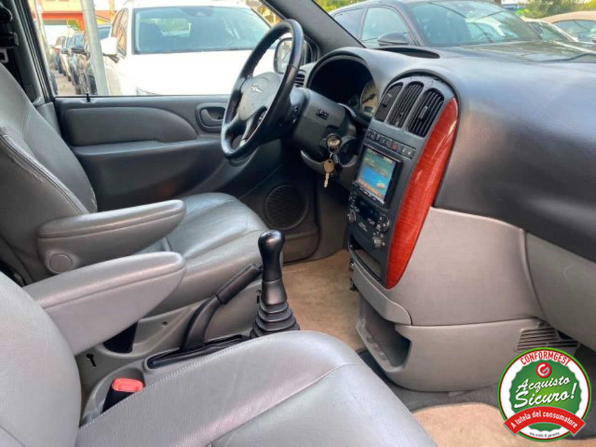 Chrysler Voyager 2.5 CRD cat LX Leather (20)